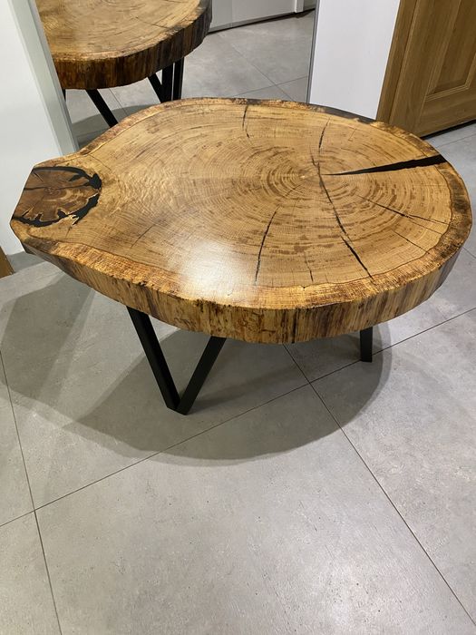 Stolik z plastra  dębu z żywią -92/75cm