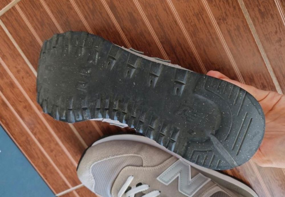 Оригінальні кросівки New Balance