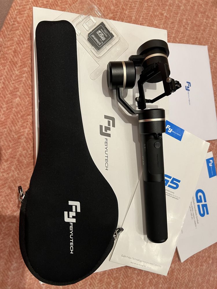 Kamera YI 4K + gimbal ręczny FeiyuTech G5 karta32gb