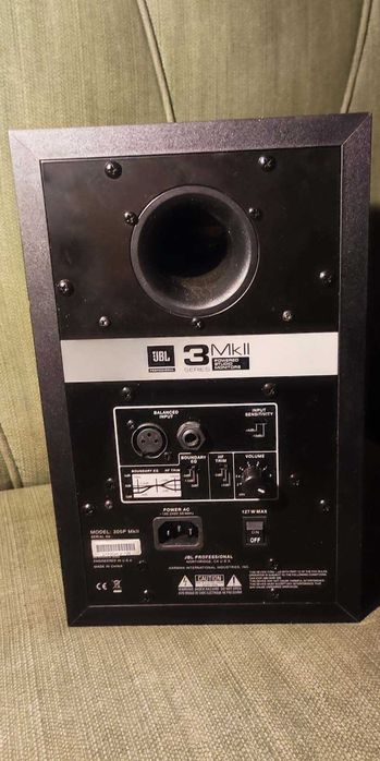 monitor de estudio jbl