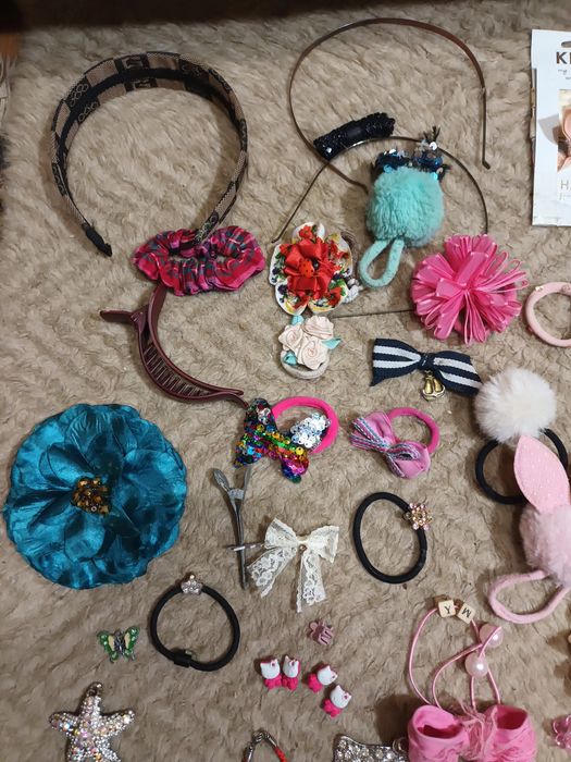 Лот бантики, заколки, обручи, браслеты