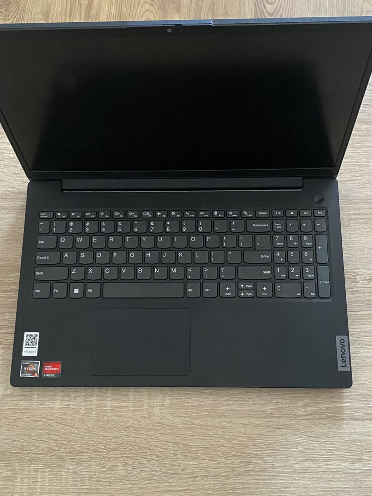 Laptop Lenovo v15 G2 ALC