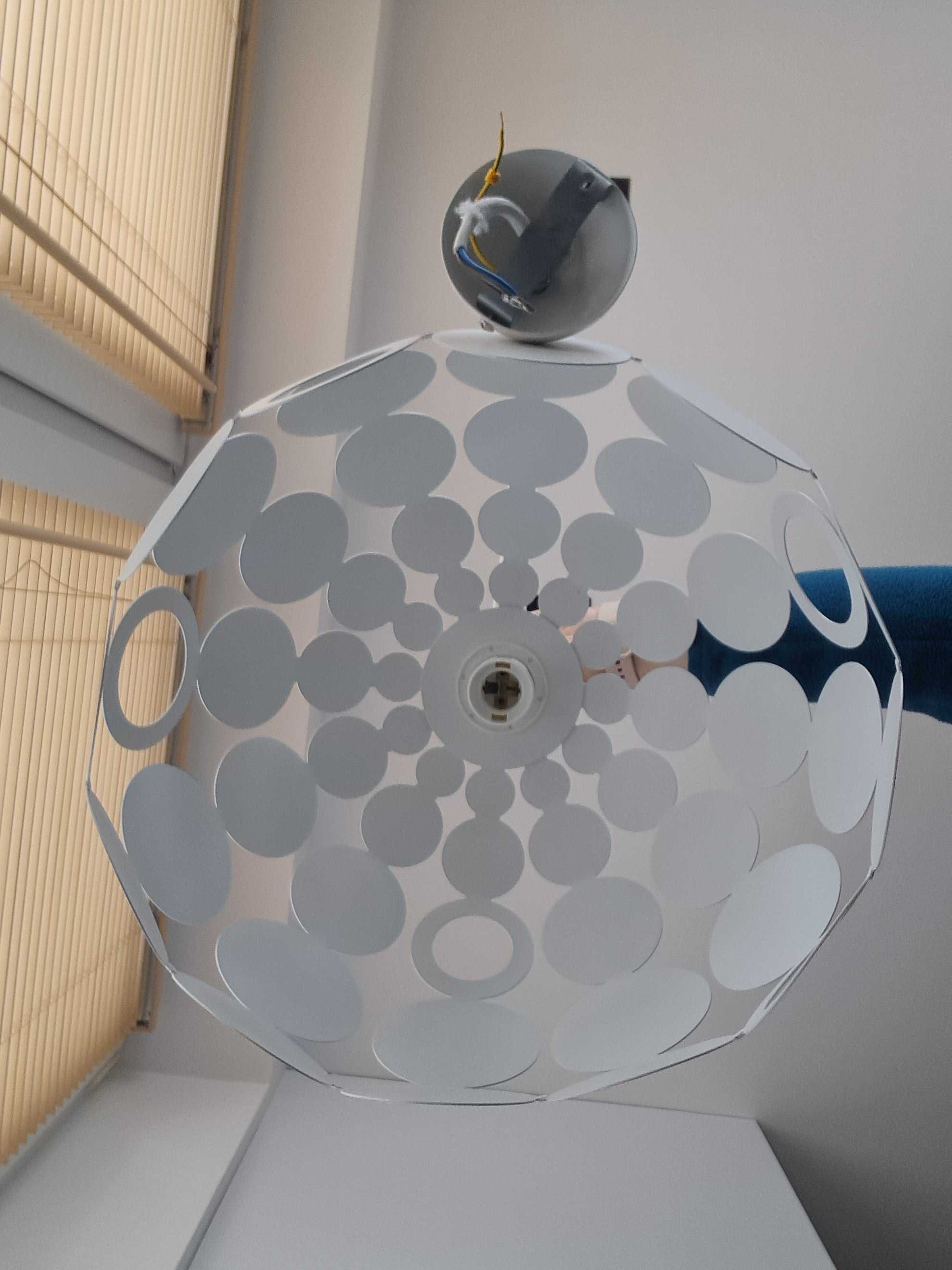 Lampa wisząca biała kula