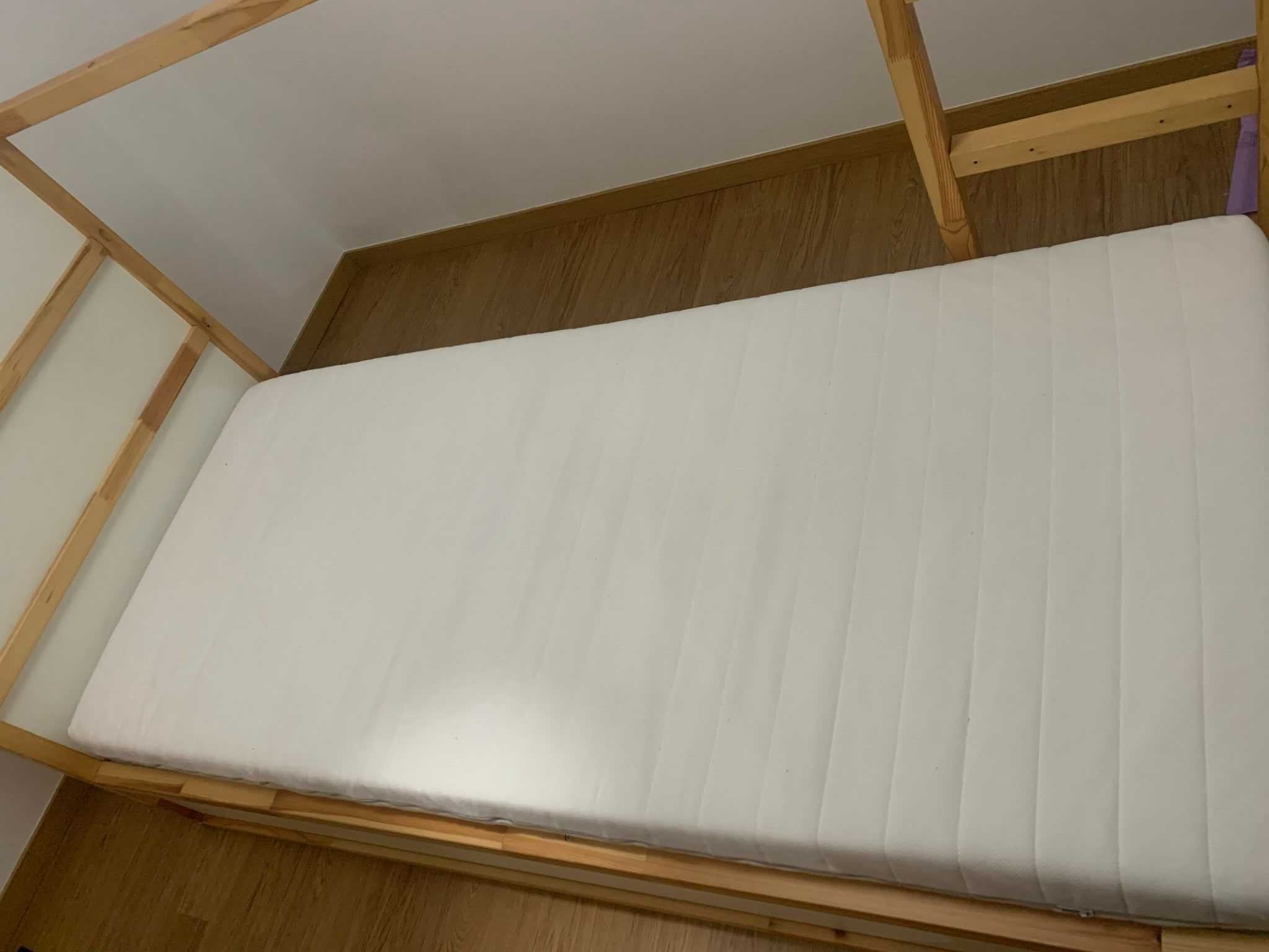 KURA
Cama reversível, branco/pinho, 90x200 cm
