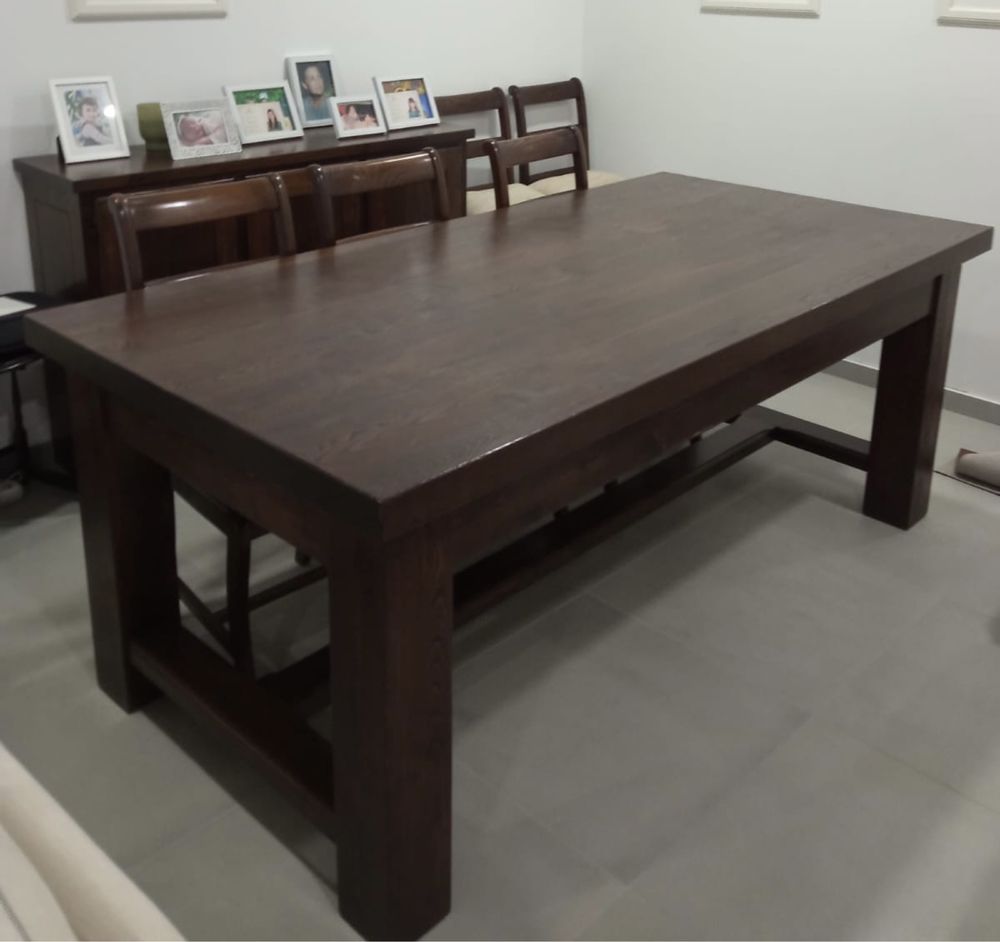 Mesa e 10 cadeiras castanho maciço 200x100