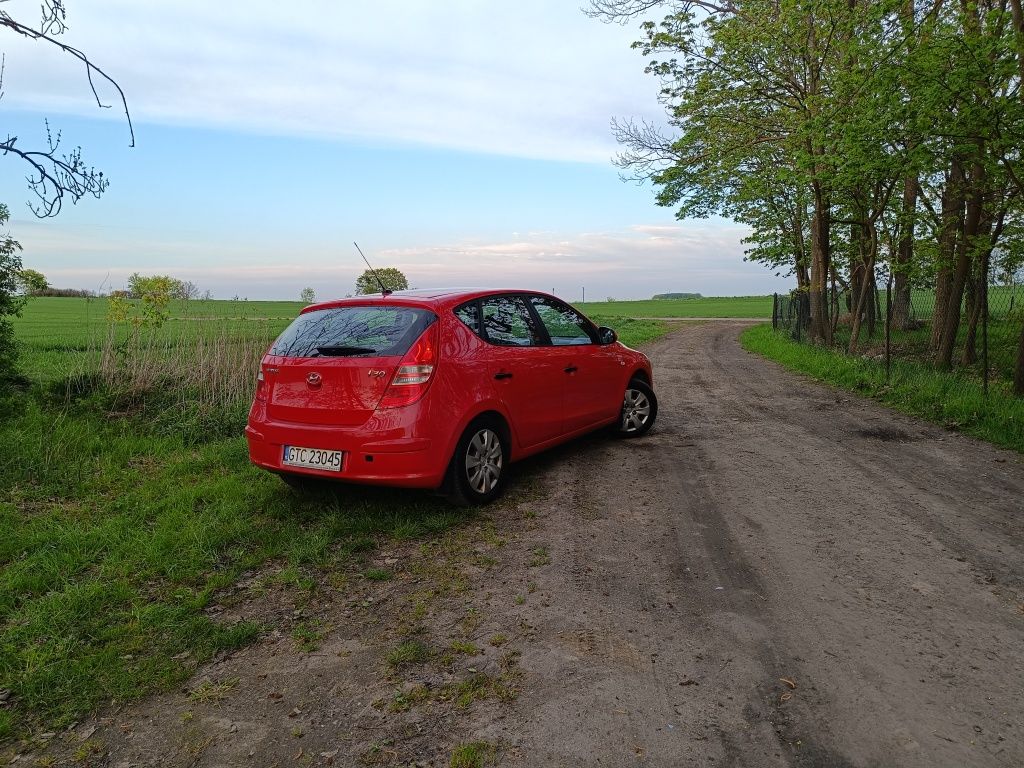 Hyundai i30 1.4 b