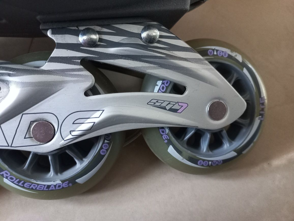 Nr 13 Rolki ROLLERBLADE WING 50 Rozmiar 42,5 dł wkładki 27,5 cm