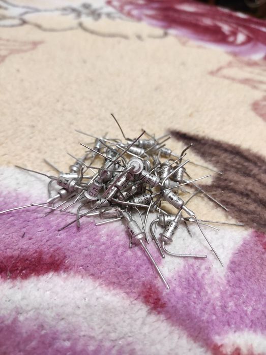 Продам стабилитроны времён СССР