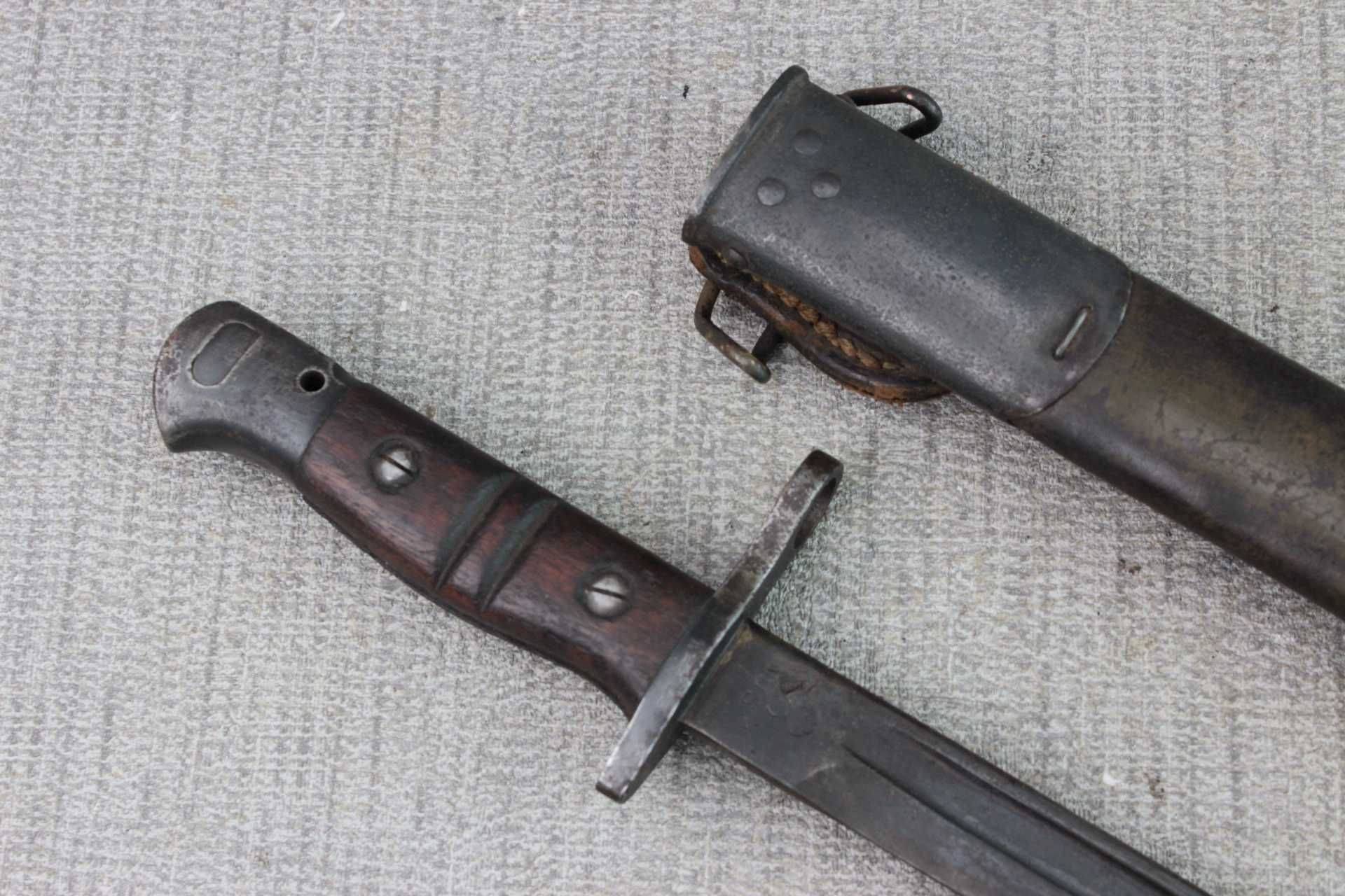 Bagnet Amerykański Remington US 1917

sygnowany