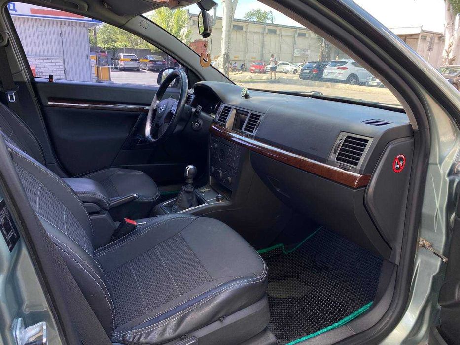 Opel Vectra C механика 2,2 бензин