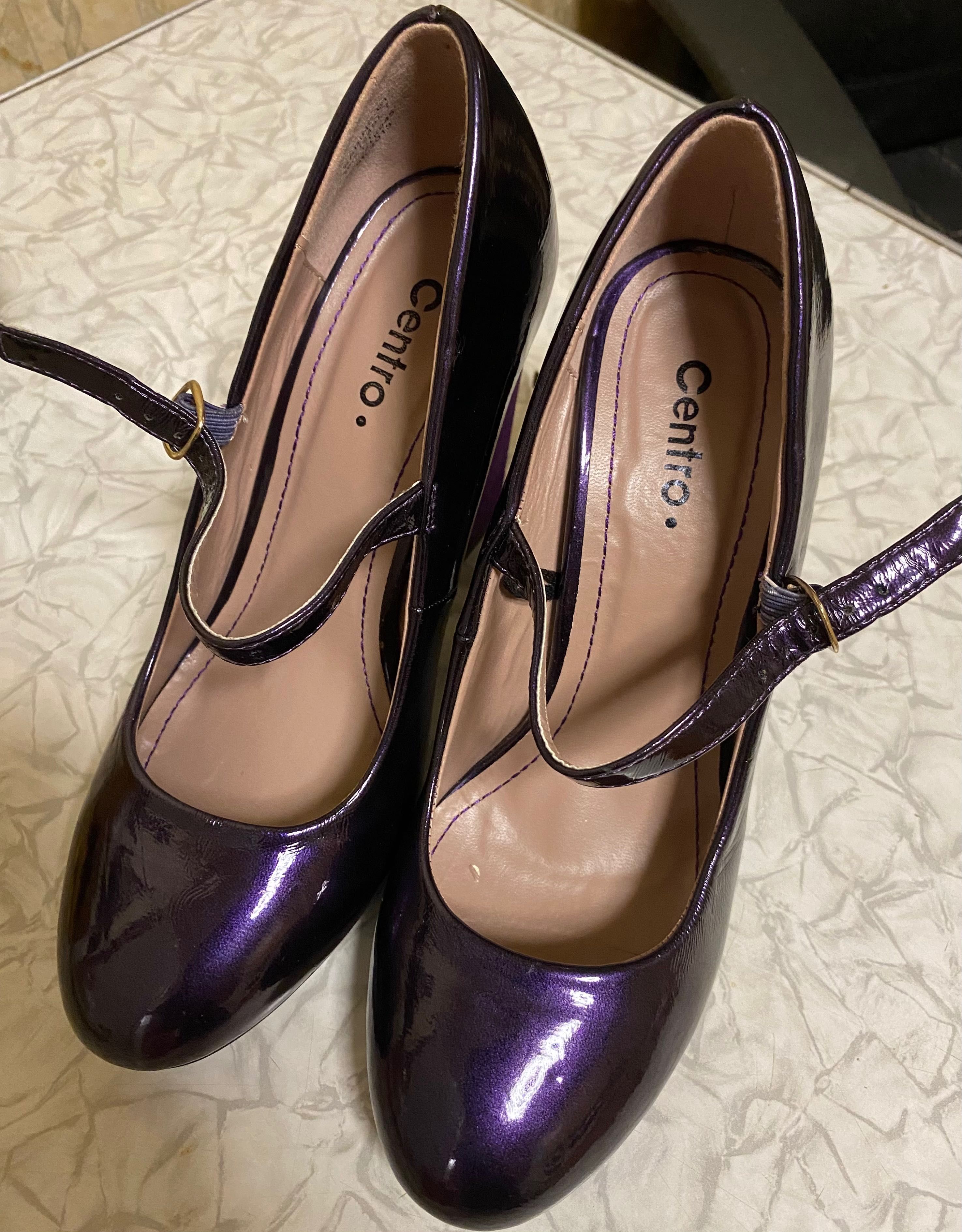 Туфли фиолетовые