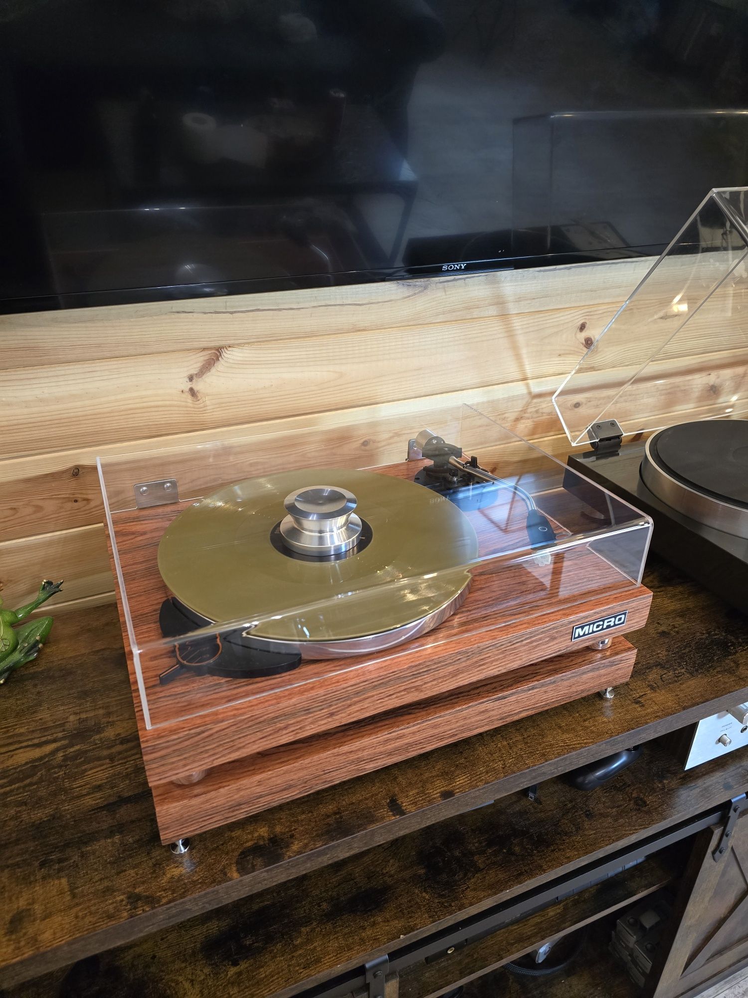 Gramofon Micro Seiki