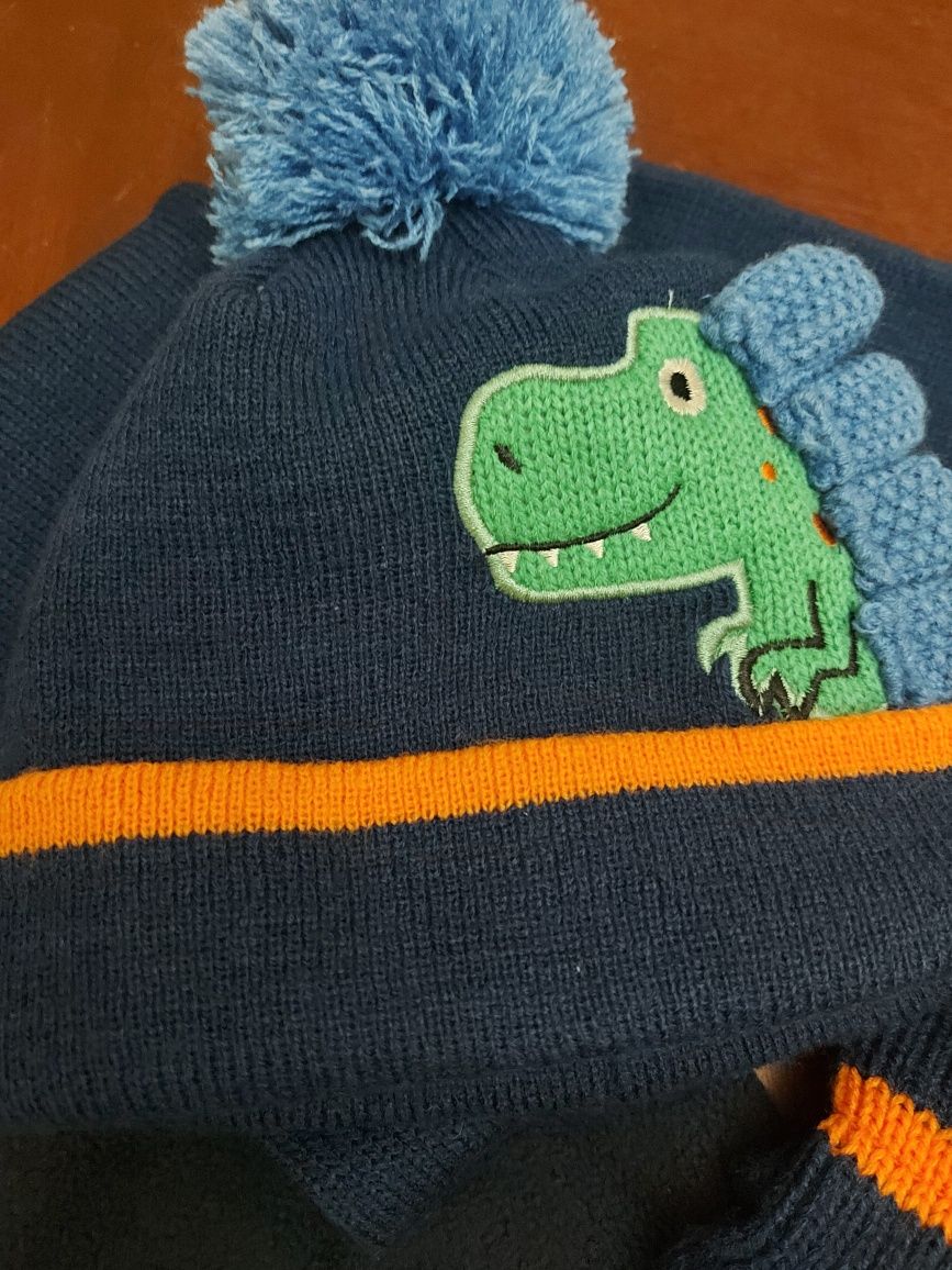 Зимовий комплект шапка шарф рукавички