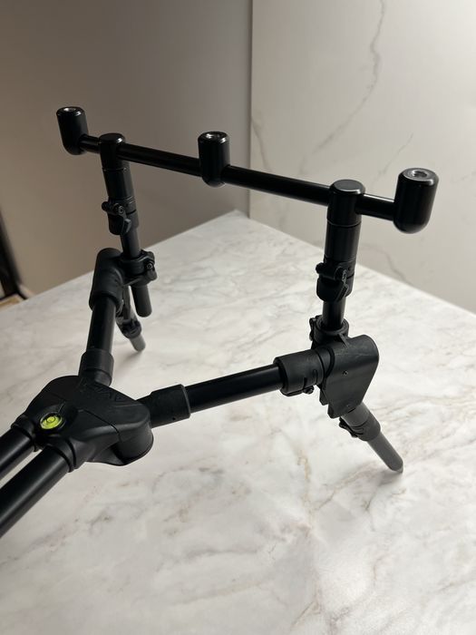 Rod pod Avid Carp Lok Down Compact Pod