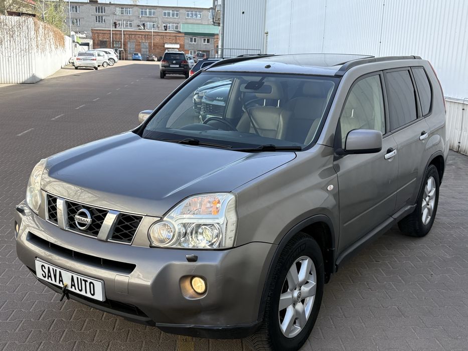 В Житомирі Nissan X Trail T31 2008 дизель автомат повний привід праве
