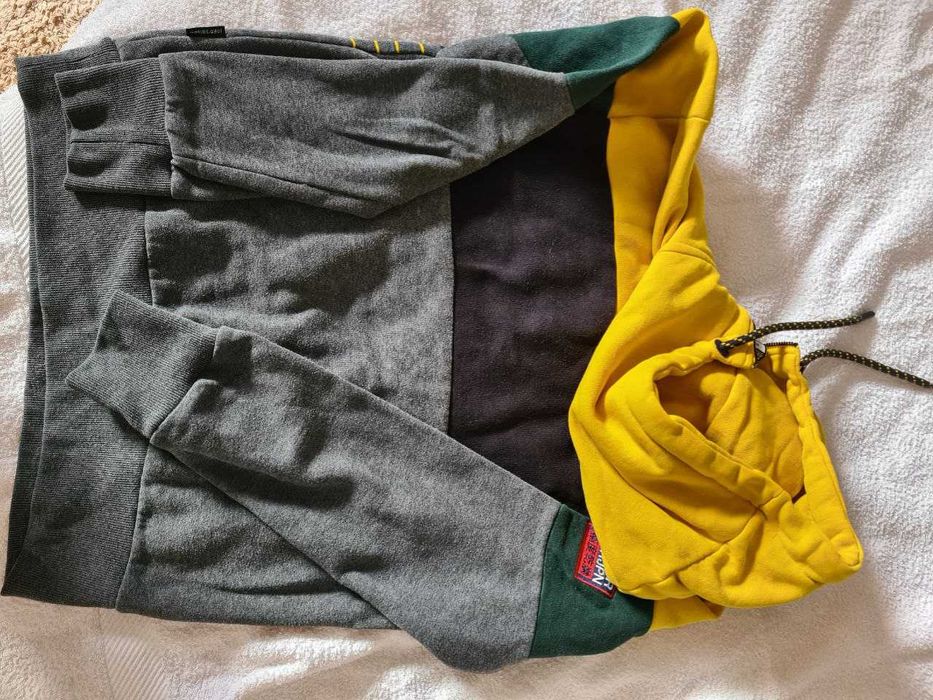 Продам толстовку Супер Драйв