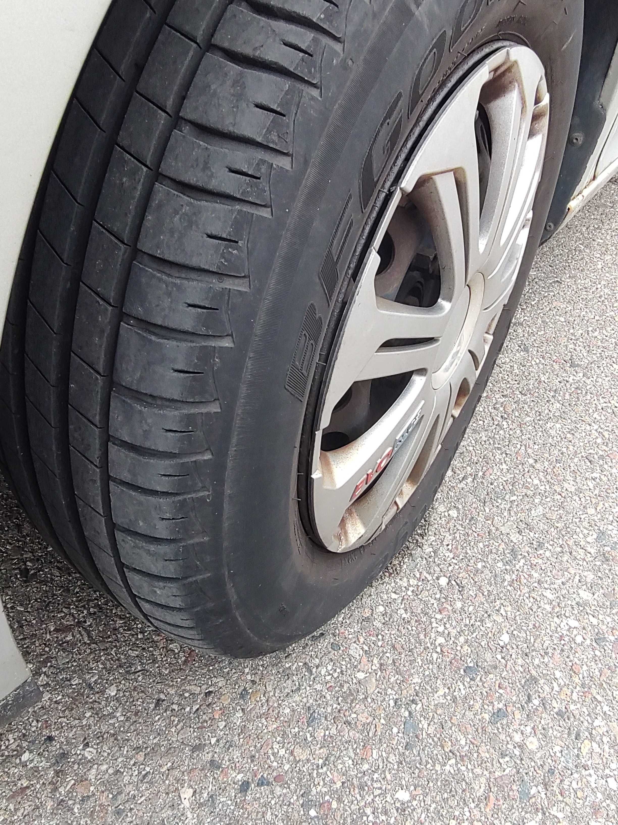 sprzedam golfa 1.9 TDI 2006
