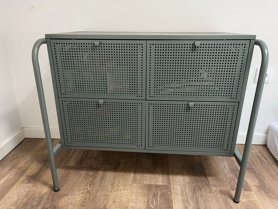 Móvel Ikea em metal verde