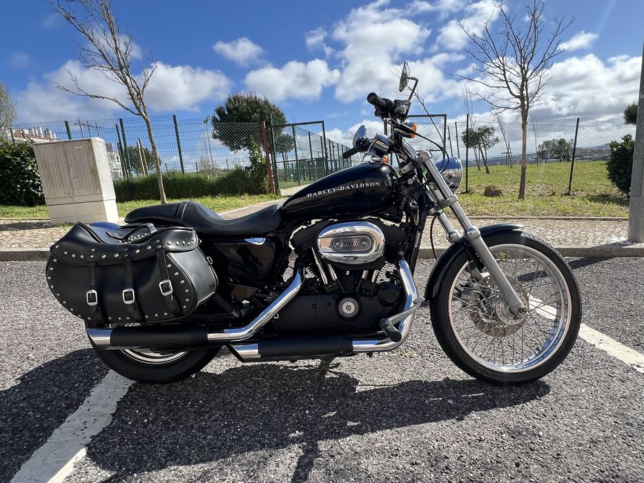 Harley Davidson XL 883 custom 2009