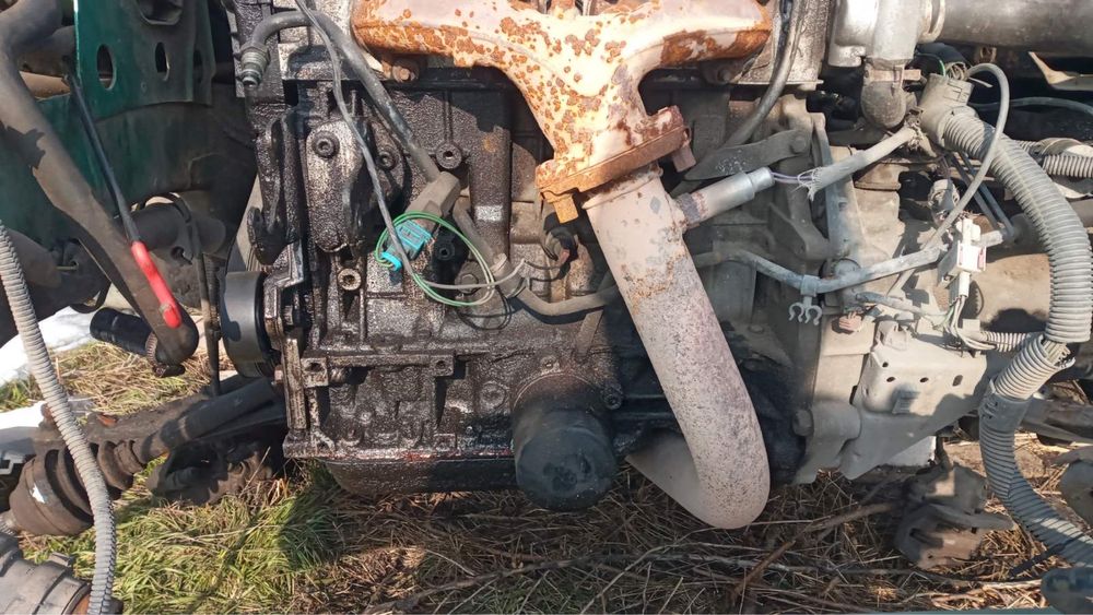 Продам мотор 1,4 бензин Пежо Ситроен по кускам