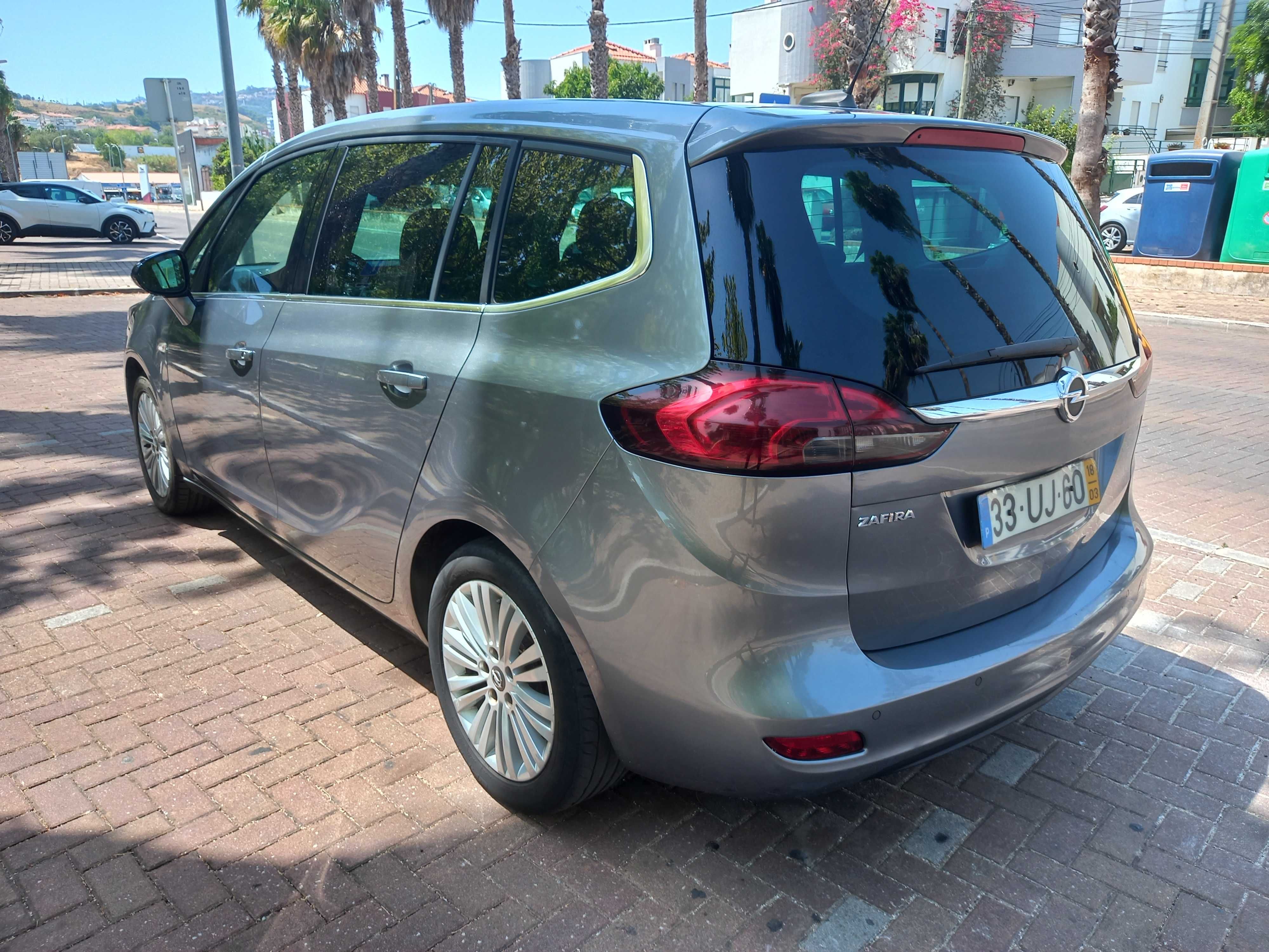 2018 Opel Zafira Tourer - 7 lugares