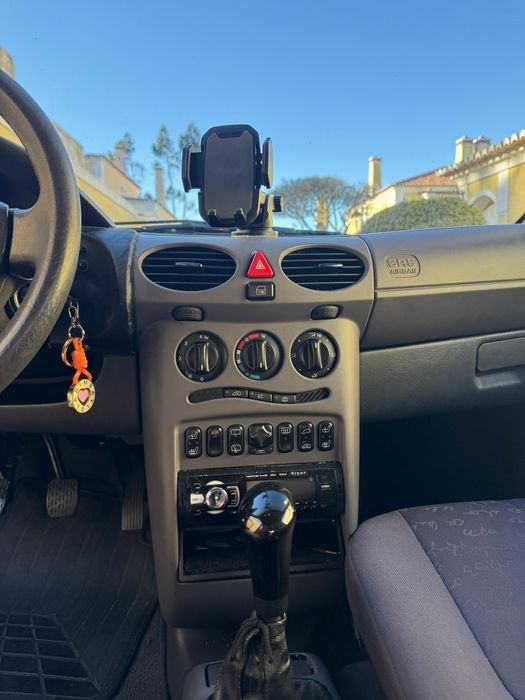 Mercedes-Benz A140 oferta prancha de surf