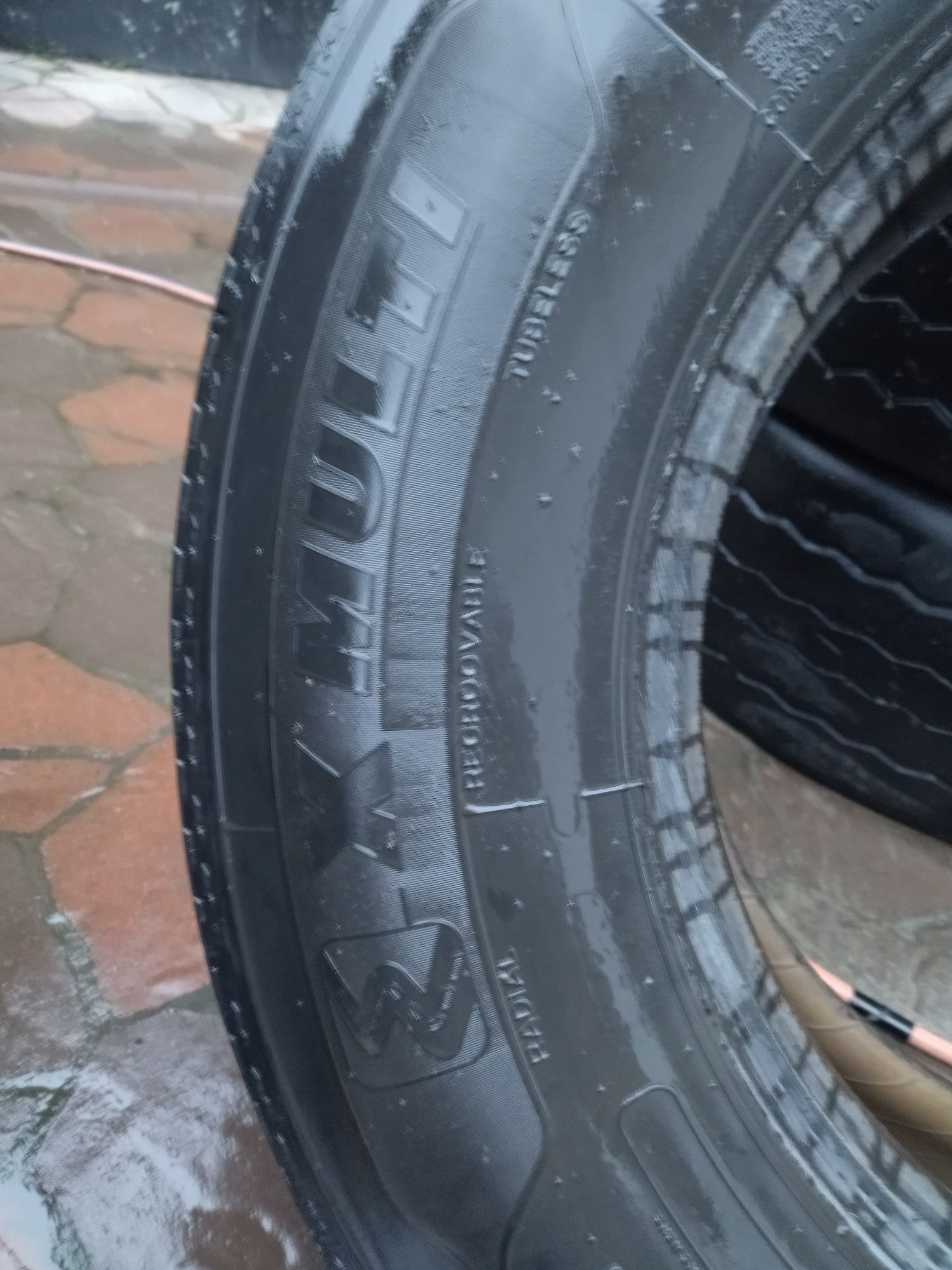 Шини 315/70 R22.5 Michelin X Multi