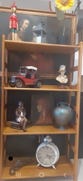 Estatueta Marfinite Busto Dama Antiga peça de Alain Giannelli