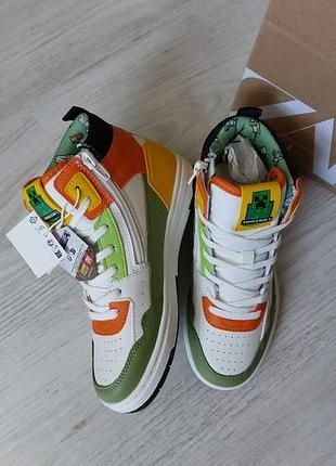 Дитячі кросівки Minecraft Zara 34 розмір
Заменитель, подкладка - те