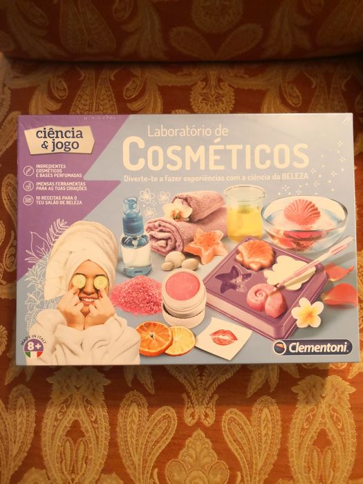 Laboratório de cosméticos ciência e jogo. Novo e selado.