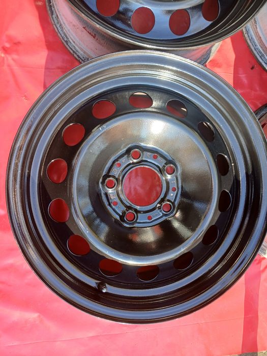 Felgi Stalowe 7x16 ET31 BMW E90 E91 E46 E36 F30 F31