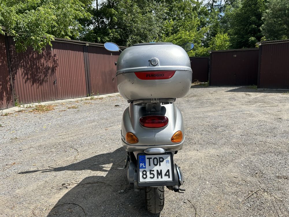 Skuter Piaggio Vespa 125