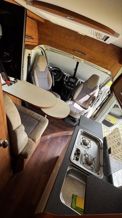 Wynajem kampervan Cathago Malibu. Gotowy na Twoja przygodę!