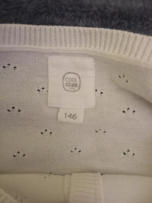 Біла кофтинка коротка