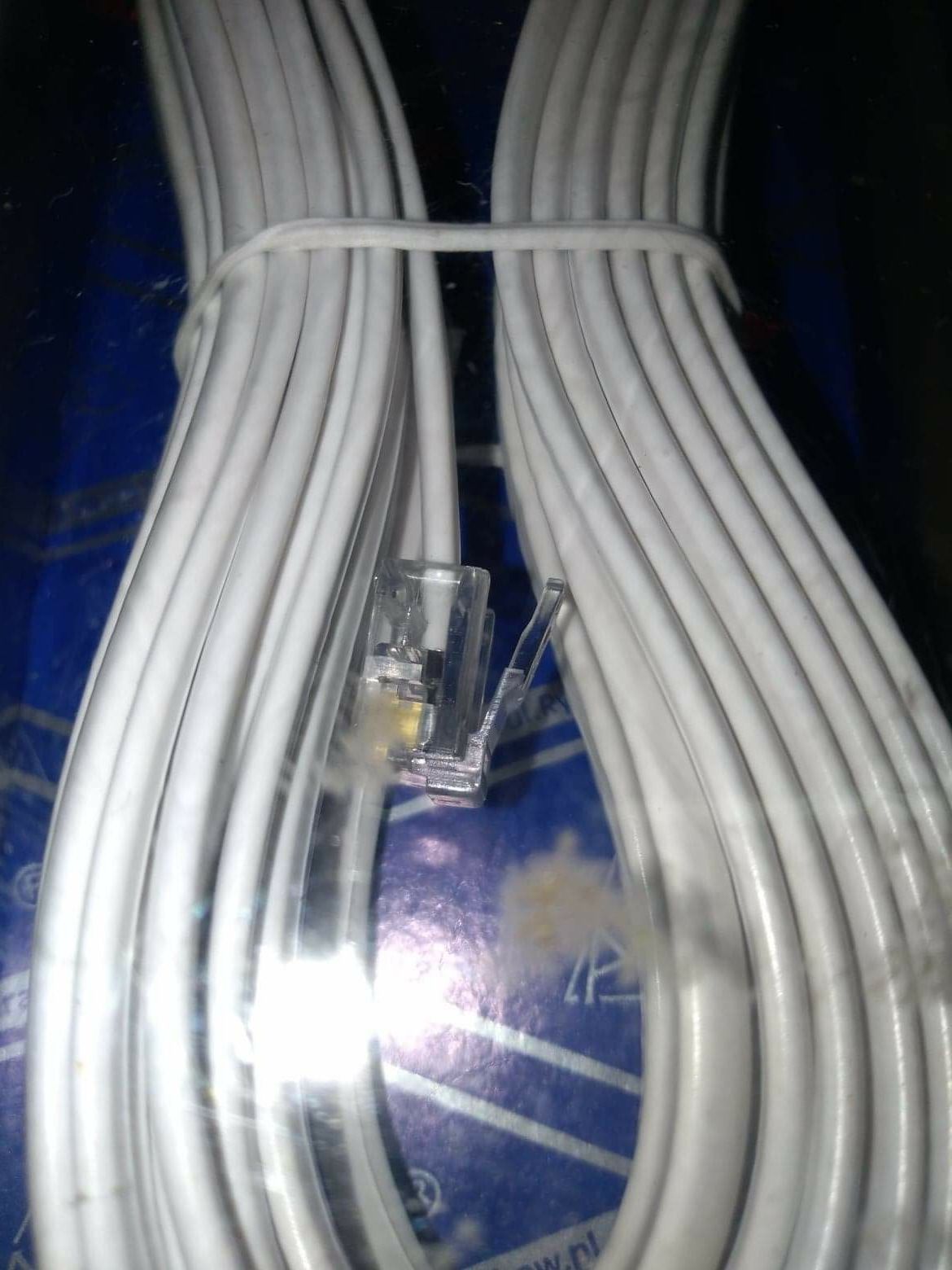 Kabel  telefoniczny z końcówkami  10 metrów