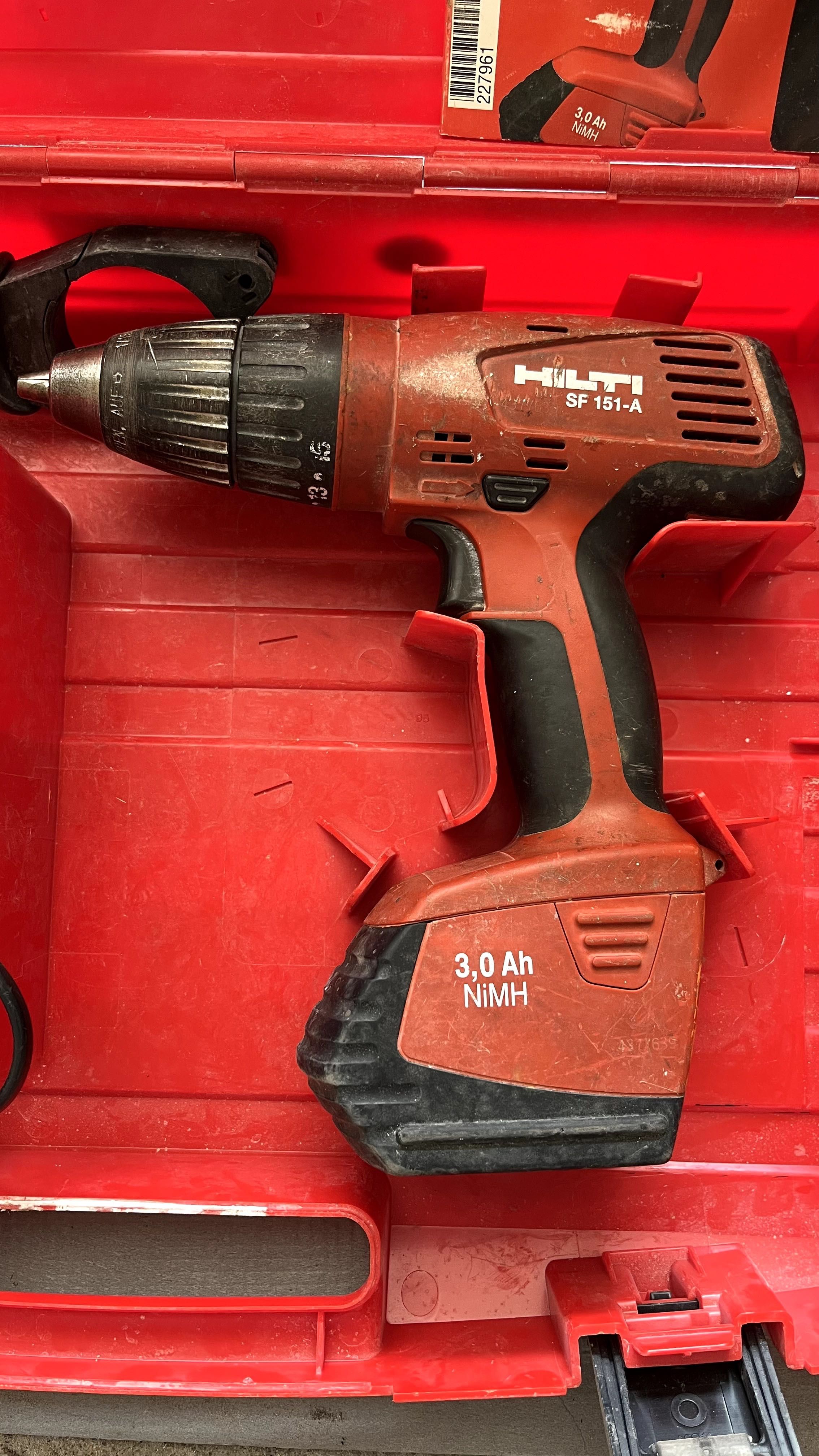 Wkrętarka HILTI SF-151-A sprawna używana walizka 2x akku wkrętarka