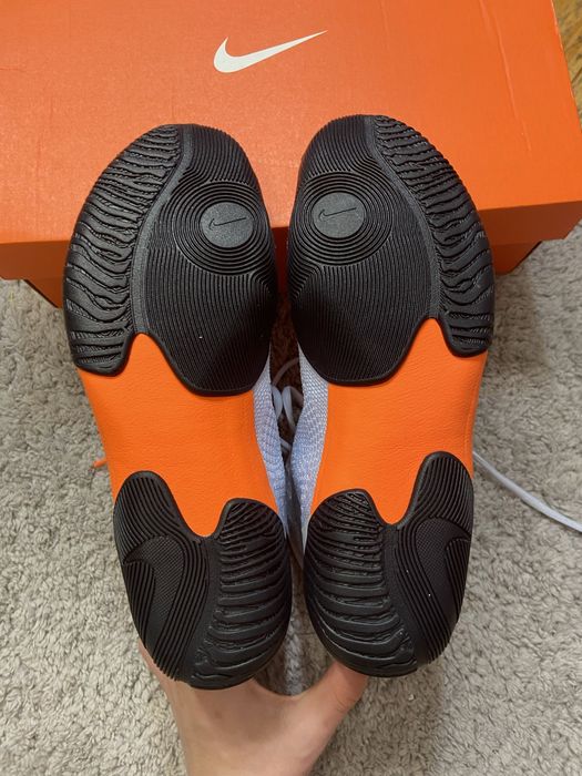 Оригінальні борцівки NIKE TAWA