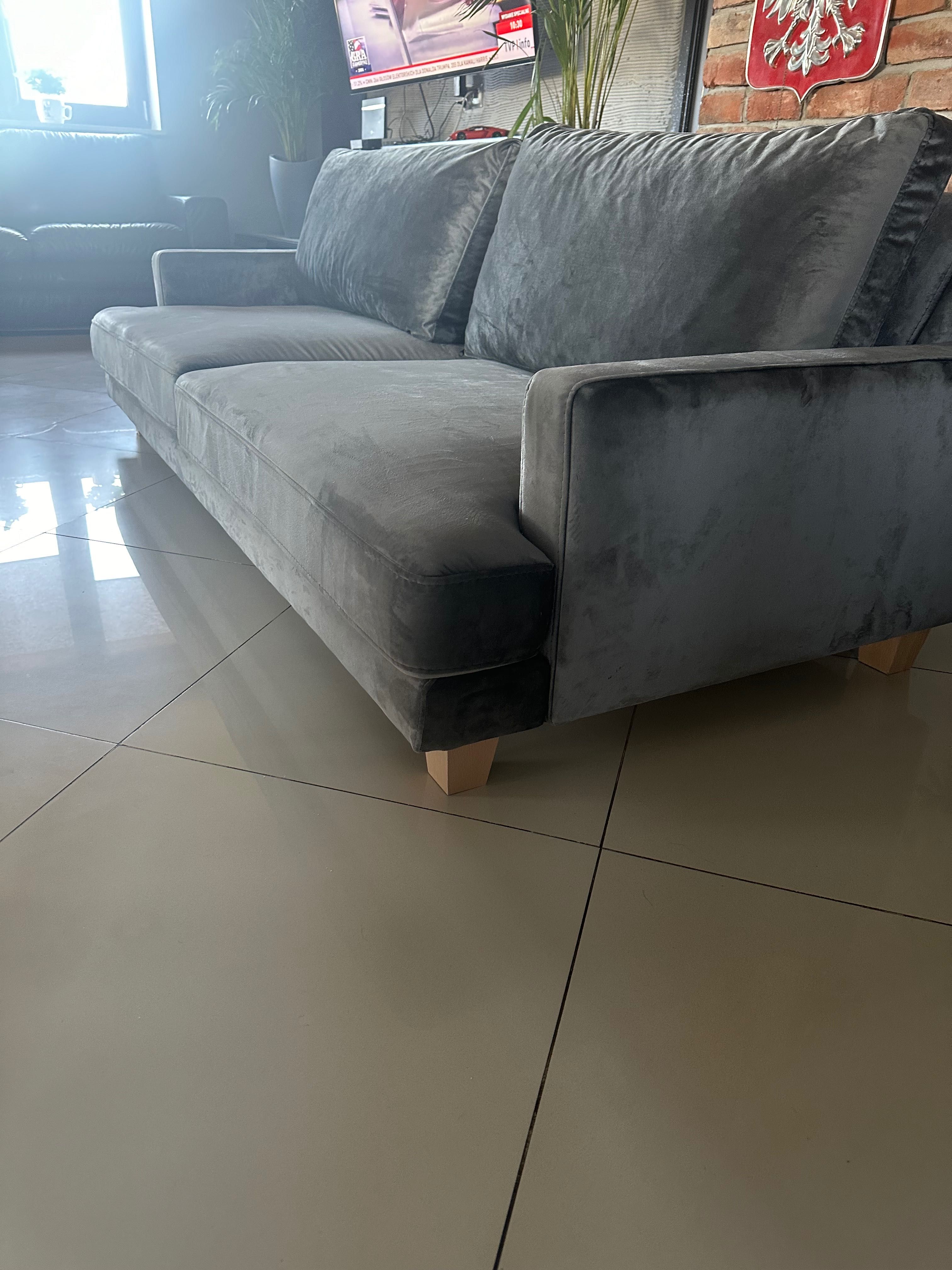 Sofa bdb stan z poduchami