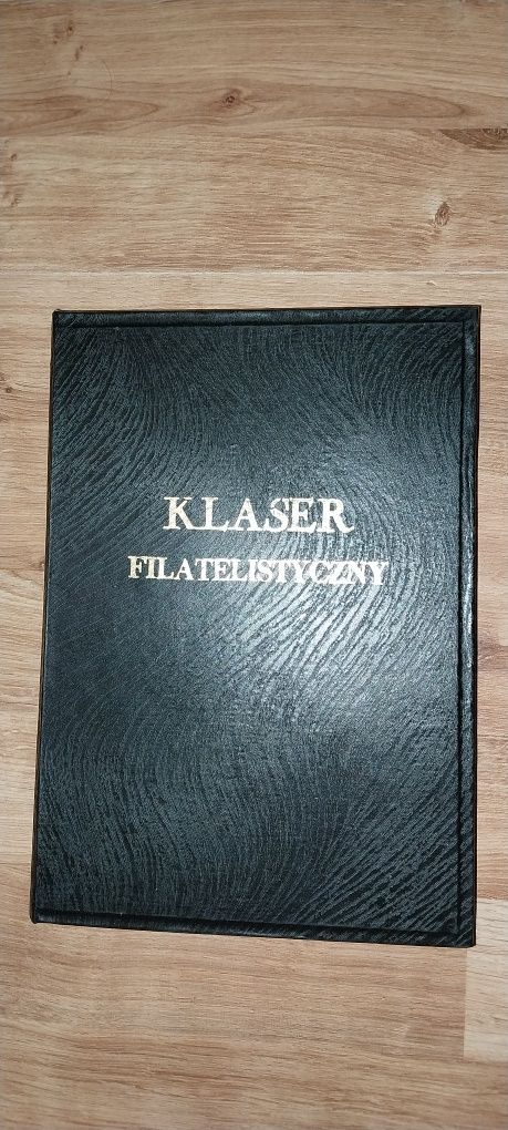 Klaser ze znaczkami