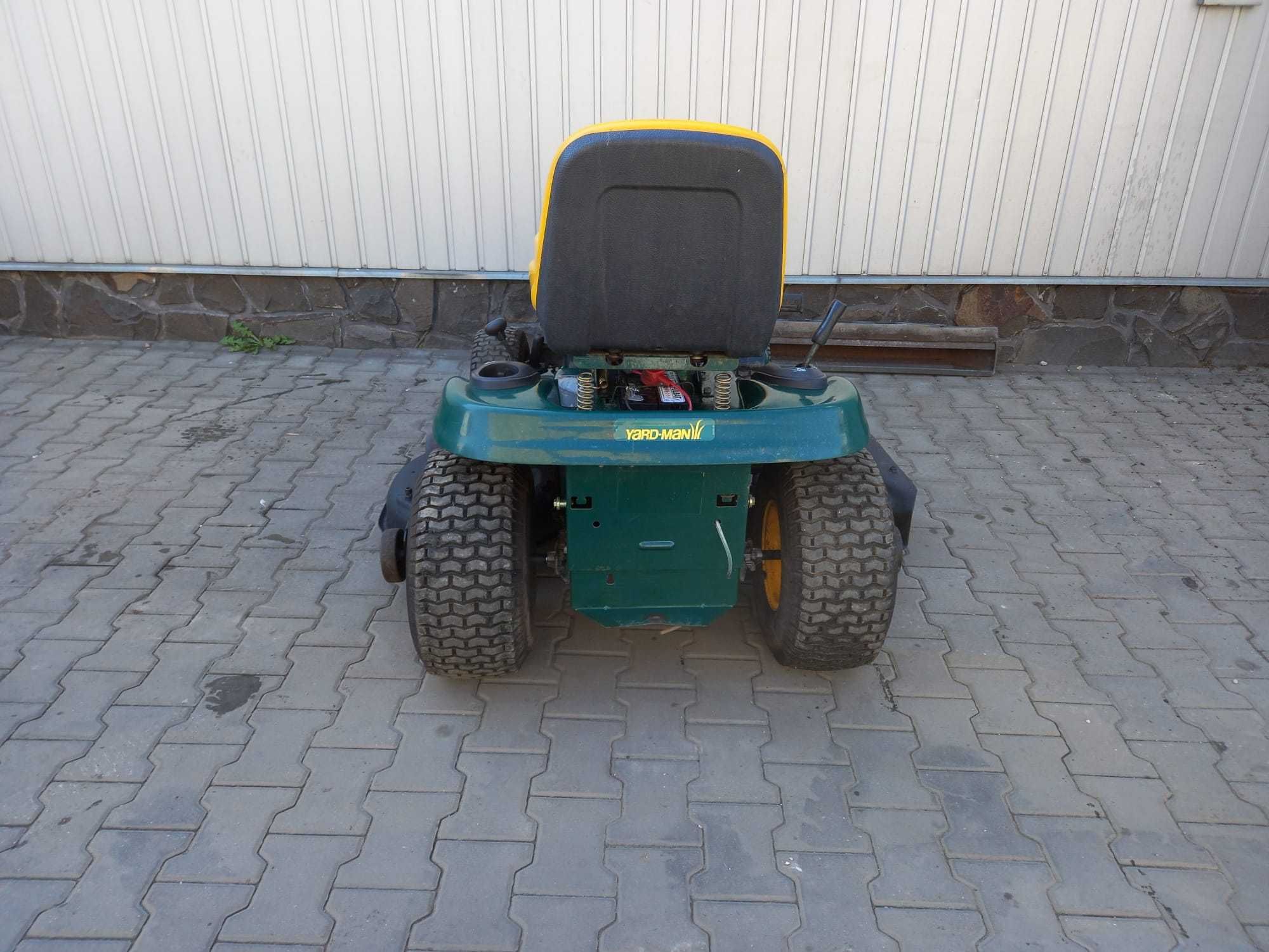 Kosiarka traktorek MTD Yard-Man AP 6200 pompa oleju hydrostat 3 noże