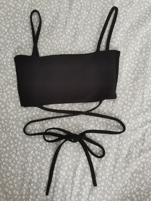 Top z wiązaniem na ramiączkach czarny kokardka 32 XXS 34 XS Pretty