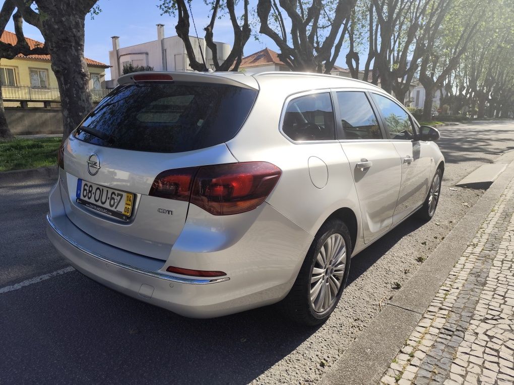 Opel Astra j Sports Tourer diesel 1.6 CDTI 136CV