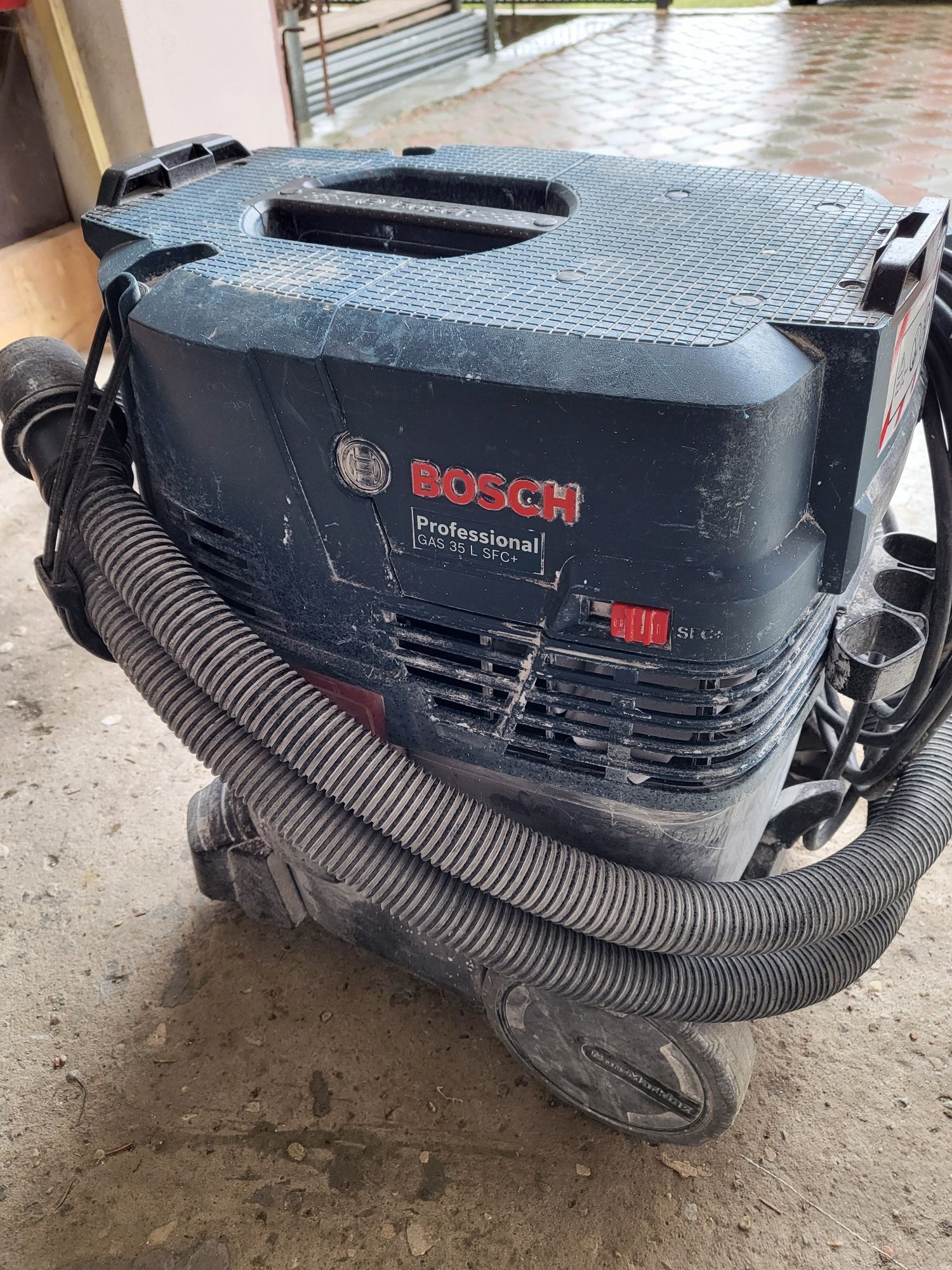 Odkurzacz przemysłowy Bosch GAS 35L SFC+