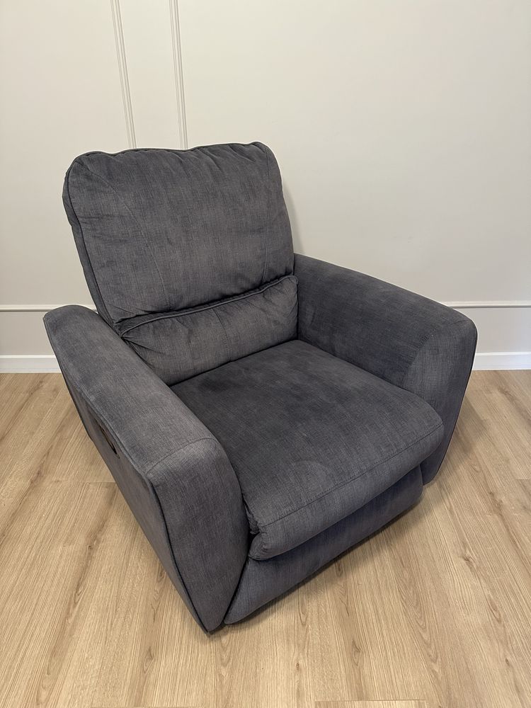 Zestaw wypoczynkowy rozkładany – sofa 3-osobowa + fotel