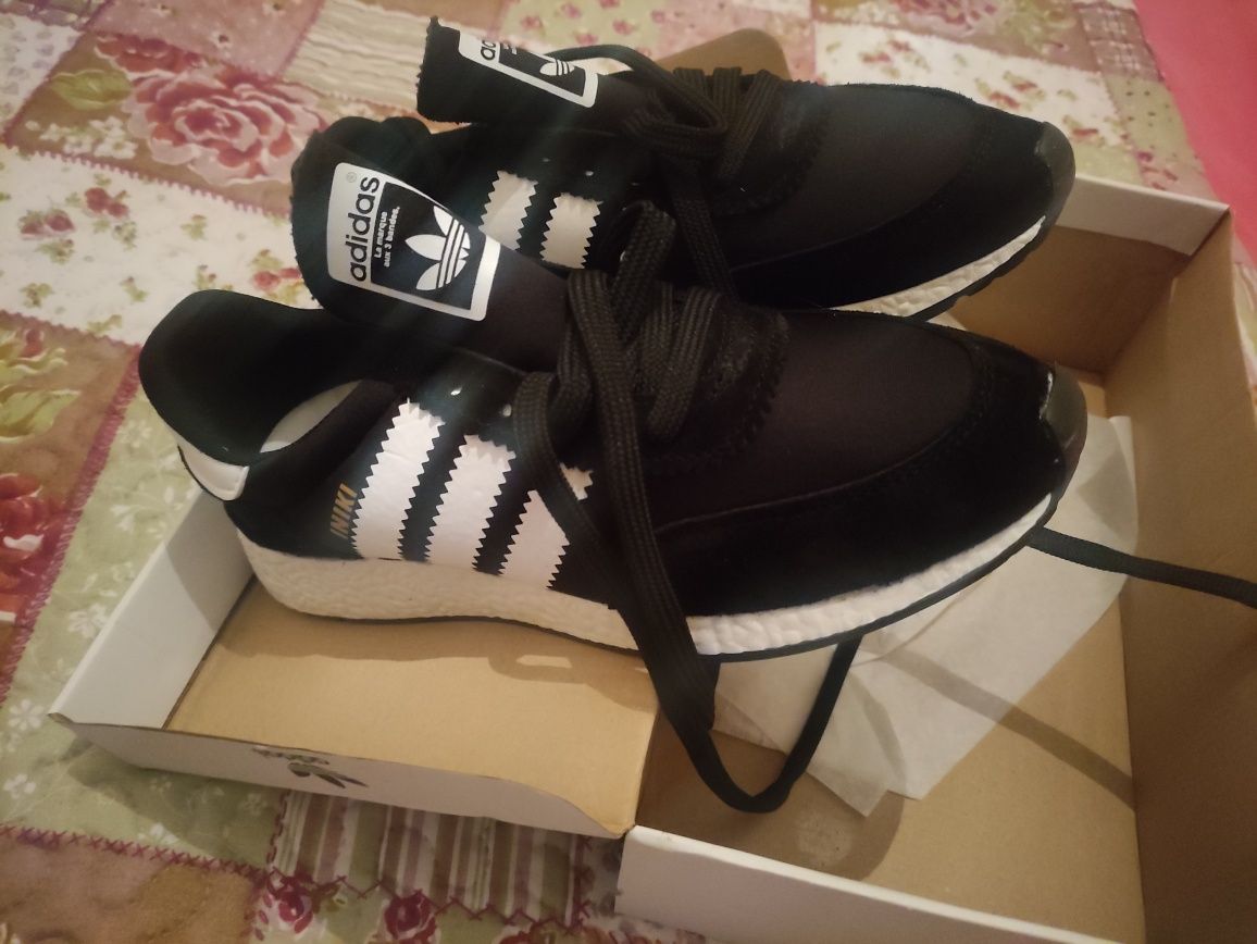 Sapatilhas Adidas iniki black 42 Novas