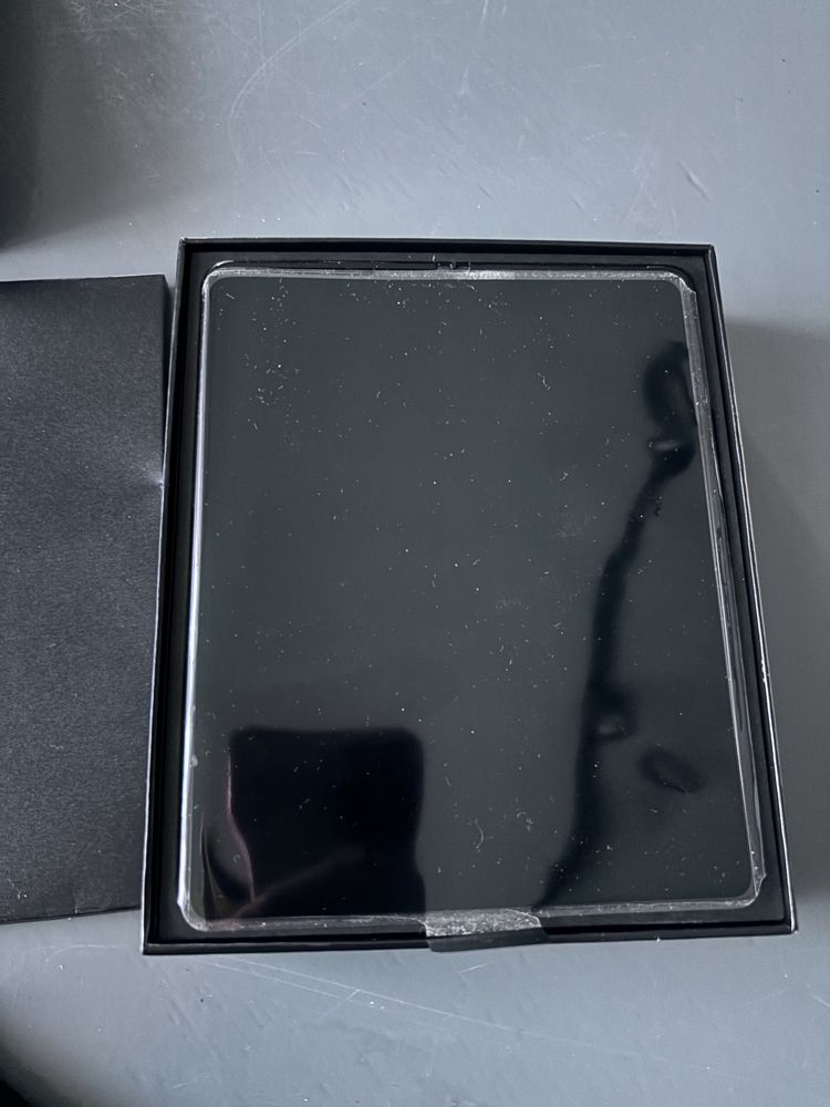 Samsung galaxy Z Fold 3  5 G