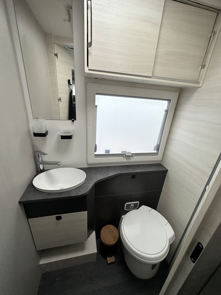 KAMPER AUTOMAT wysoki standard Chausson 720 Titanium Premium