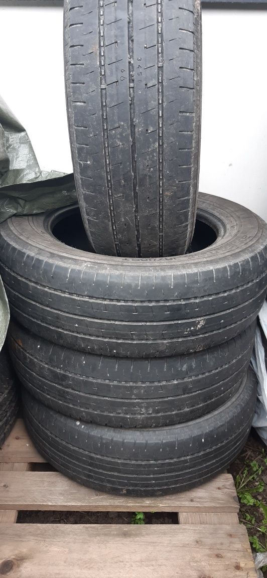 Шини Nokian Hakka C2 205/65 R16C 107/105T