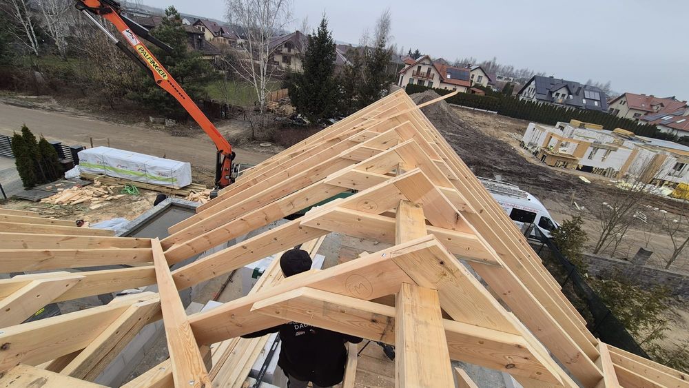 Drewno KVH , BSH, drewno na dach, wiezba dachowa, konstrukcja dachowa