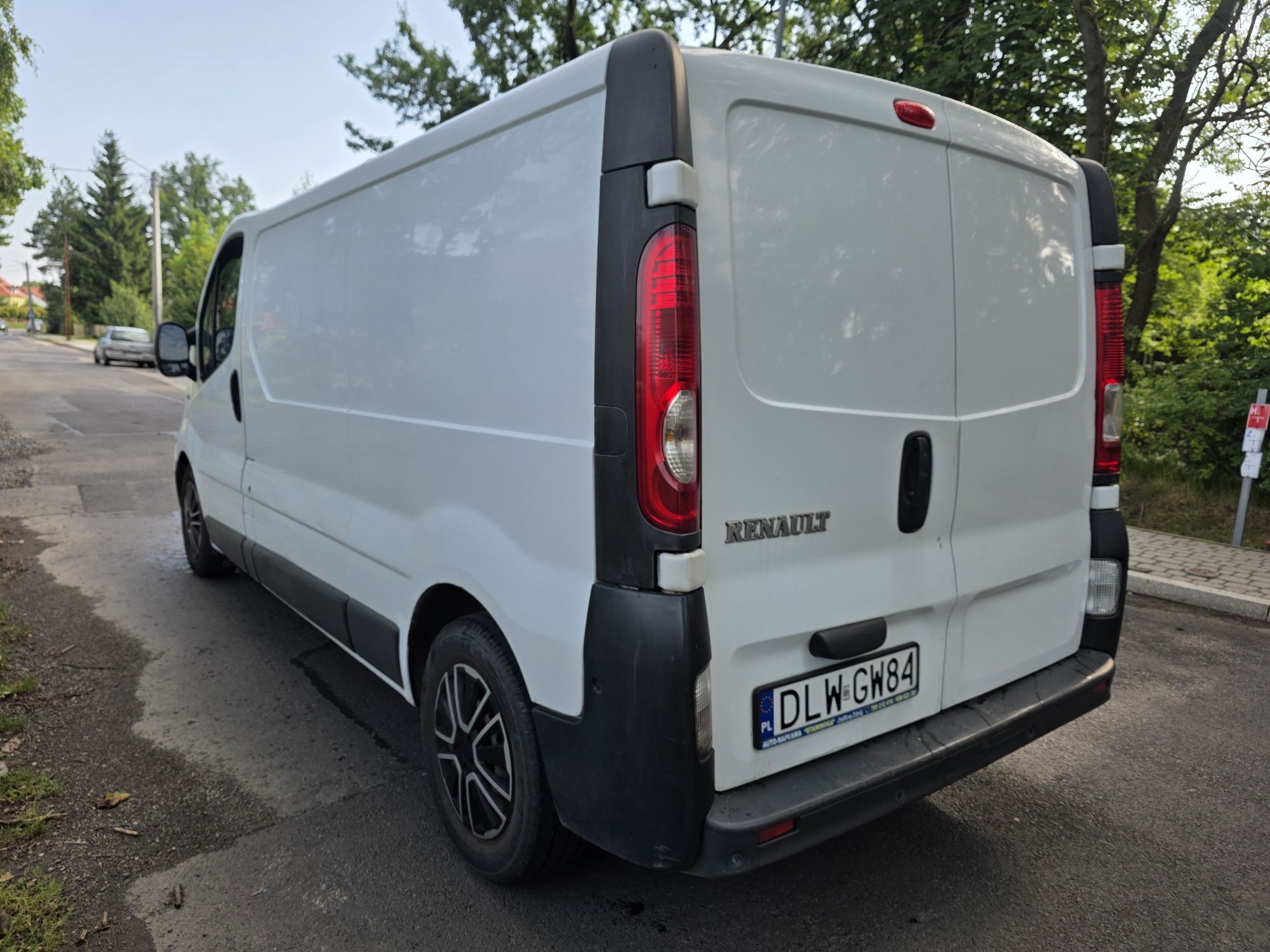 Renault Trafic 2.0DCI 2006r. Stan bardzo dobry